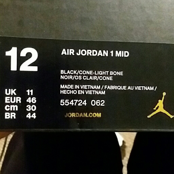Air Jordan 1 Mid - Picture 6 of 6